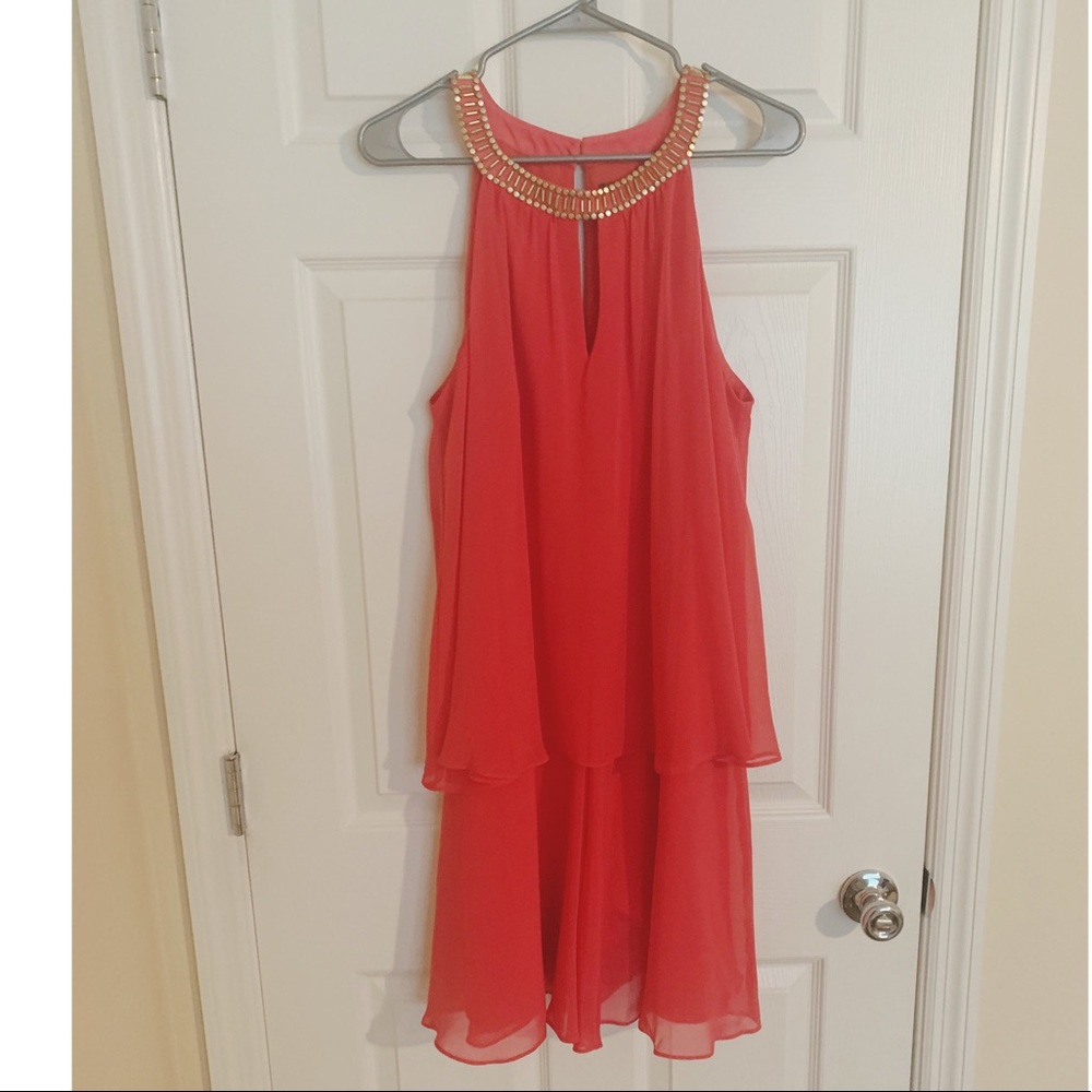 Beautiful Vince Camuto layered dress 💃🏻